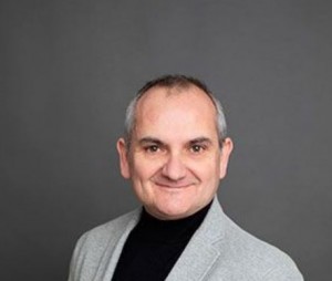 03_MARIO_ESCOBAR